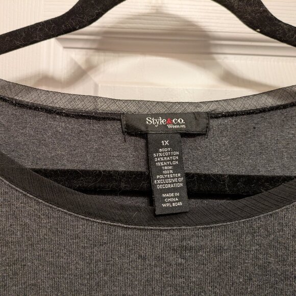 Ruffle bottom Top - Picture 4 of 5